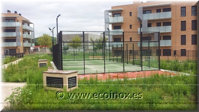 obra realitzada per l’equip de treball ECOINOX de pistes de pàdel a St. Gregori