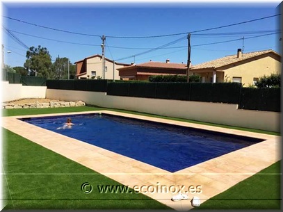 JARDÍ AMB GESPA LLEVANT I PISCINA