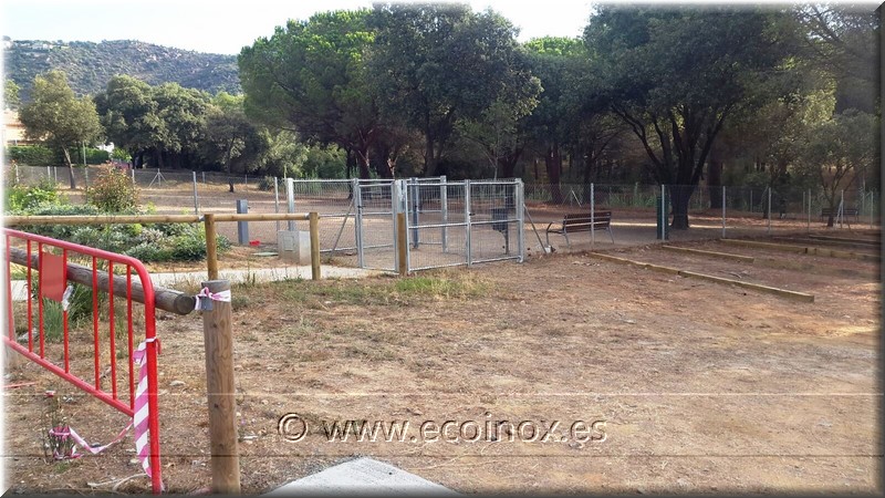 TANCAMENT DE CAVALL A L'URBANITZACIÓ MAS SEMI