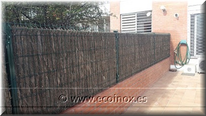 INTIMIDAD EN EL JARDÍN