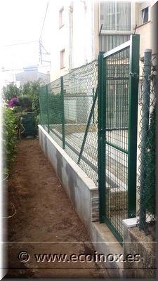 Simple torsió verd, canya de bambú natural i porta electrosoldada